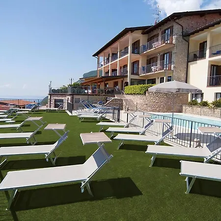 Zweizimmerwohnung Mit Seeblick Apartamento Tignale